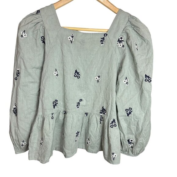 NWT Universal Thread Sage Green Peasant Blouse Puff Sleeve Floral Embroidery XS - Picture 1 of 9